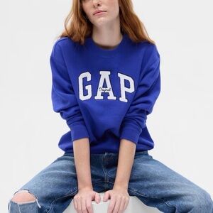 GAP Women's Royal Blue Logo Sweatshirt
